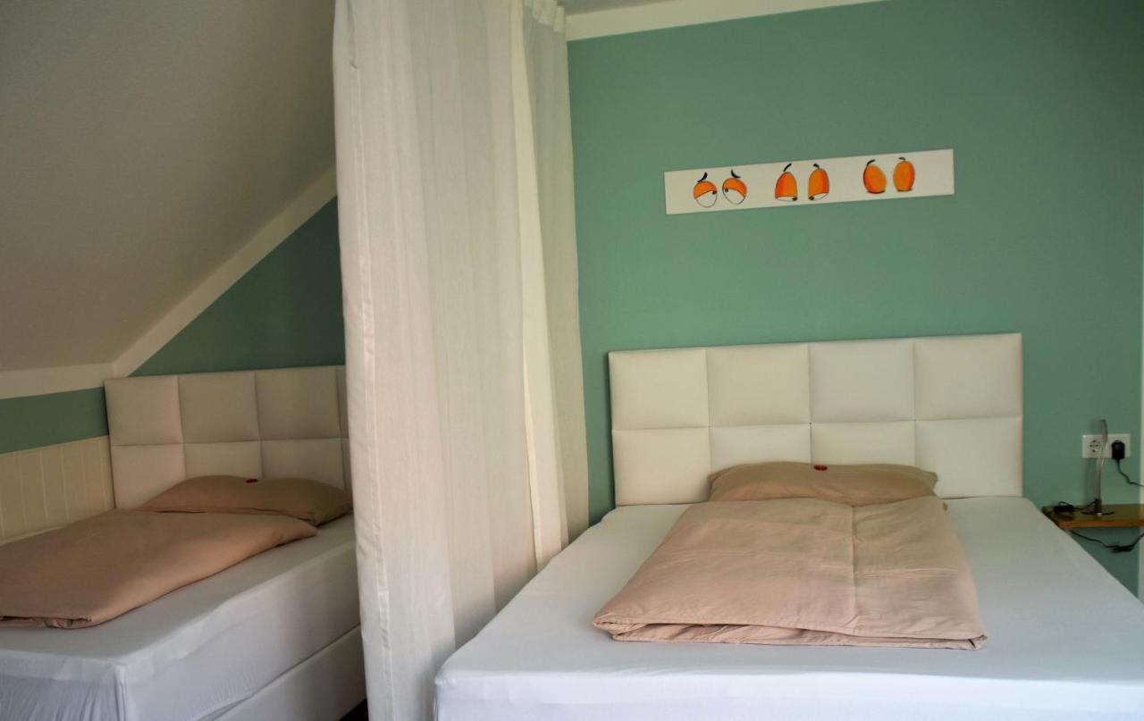 Ferienwohnung Auf Dem Dorf, Kuelsheim Exterior foto